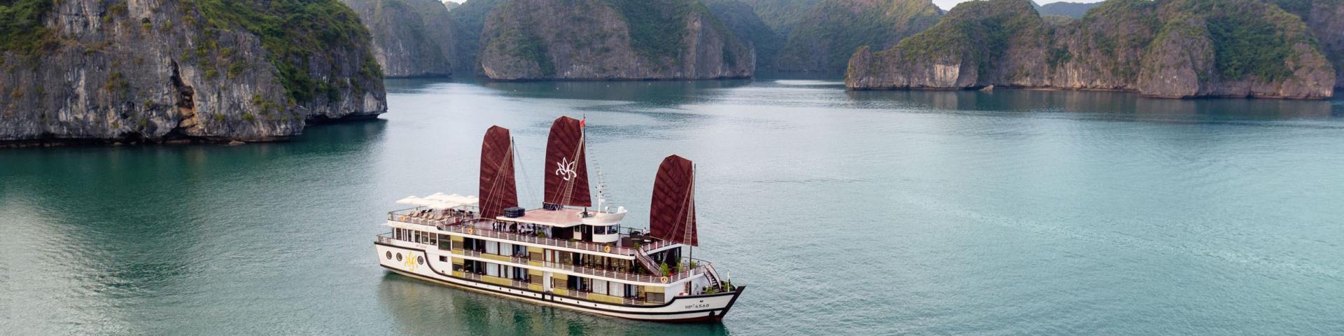 Orchid Classic Cruise – Luksusowy Rejs po Zatoce Lan Ha i Halong